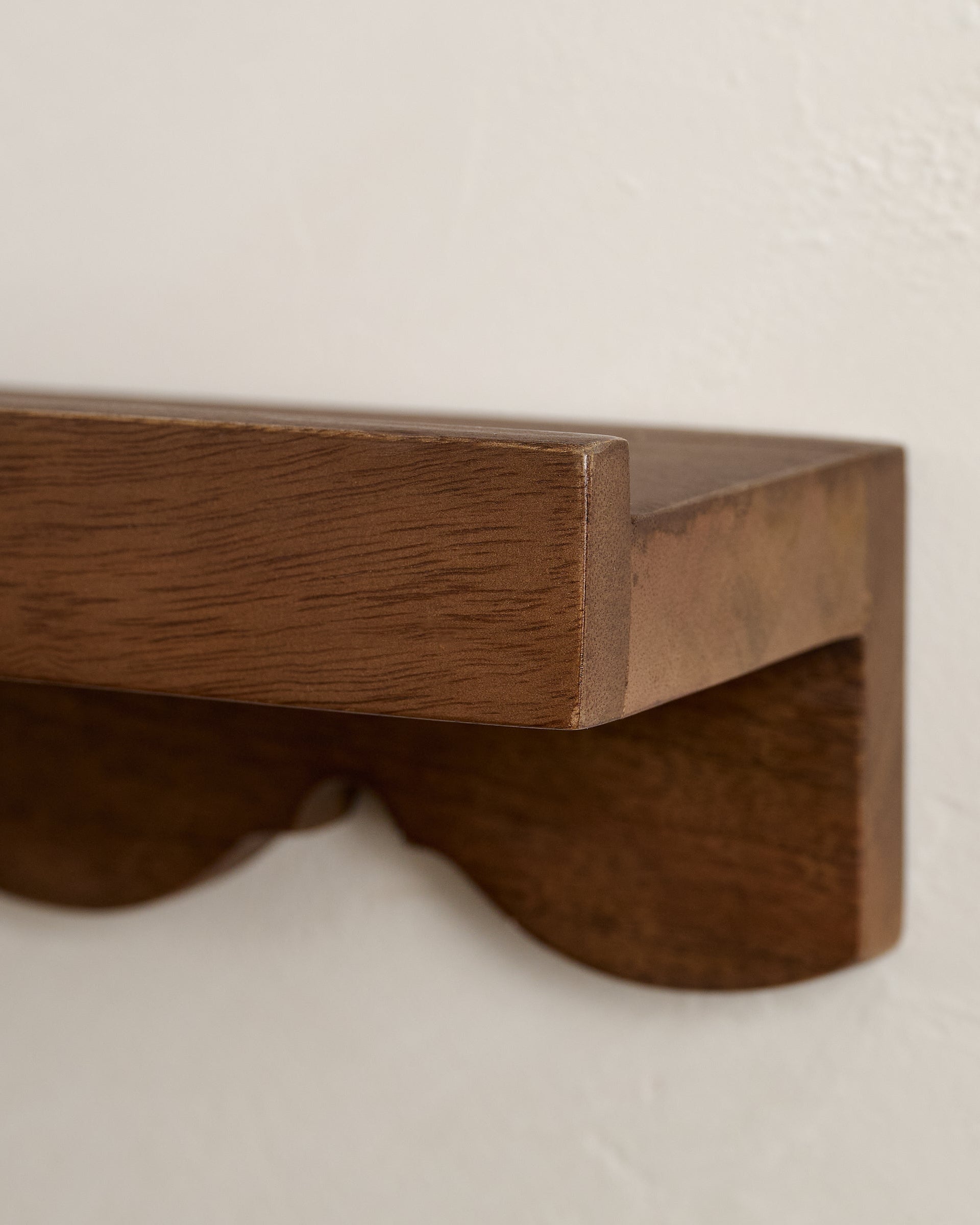 Abigail Vintage Inspired Picture Ledge