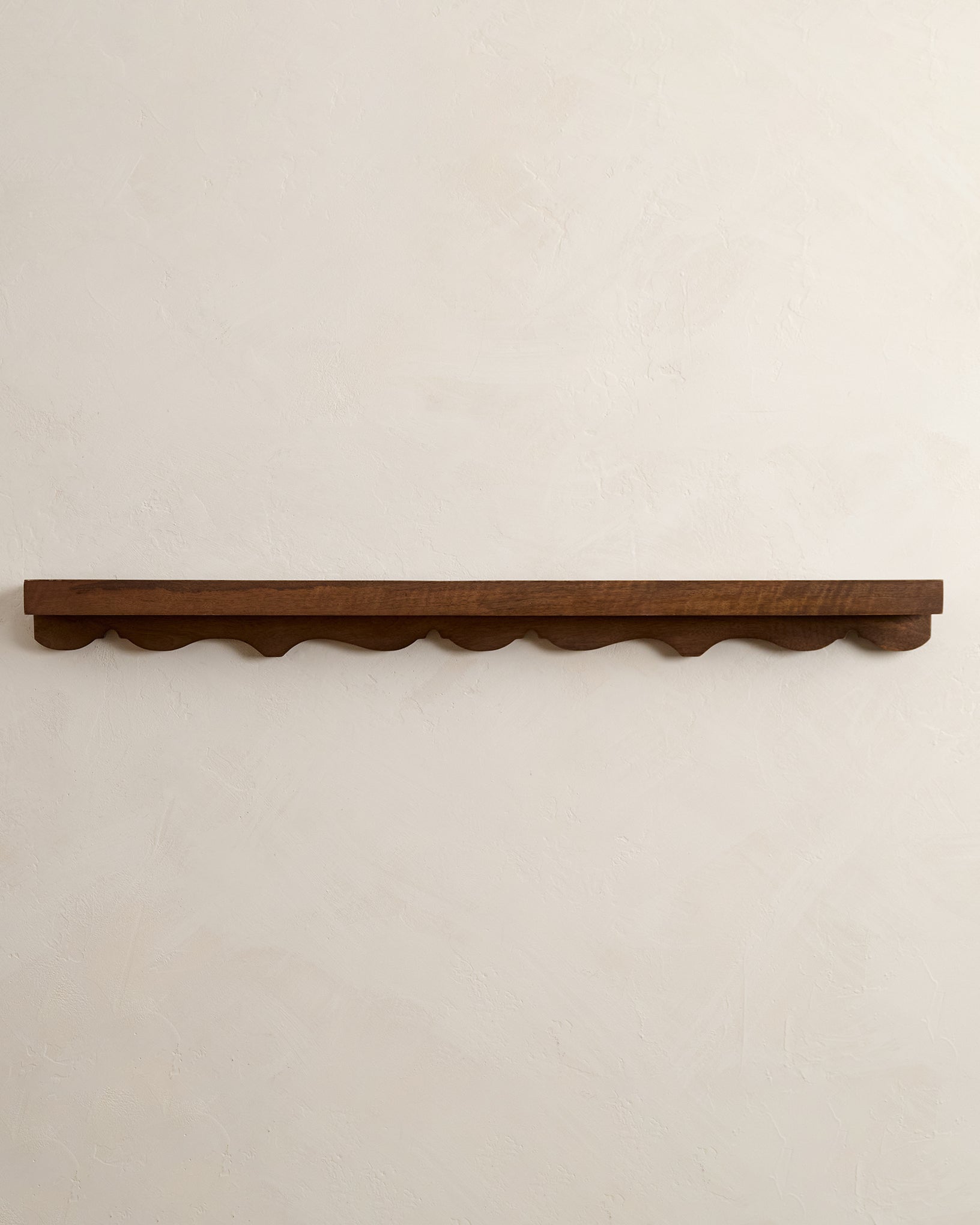 Abigail Vintage Inspired Picture Ledge