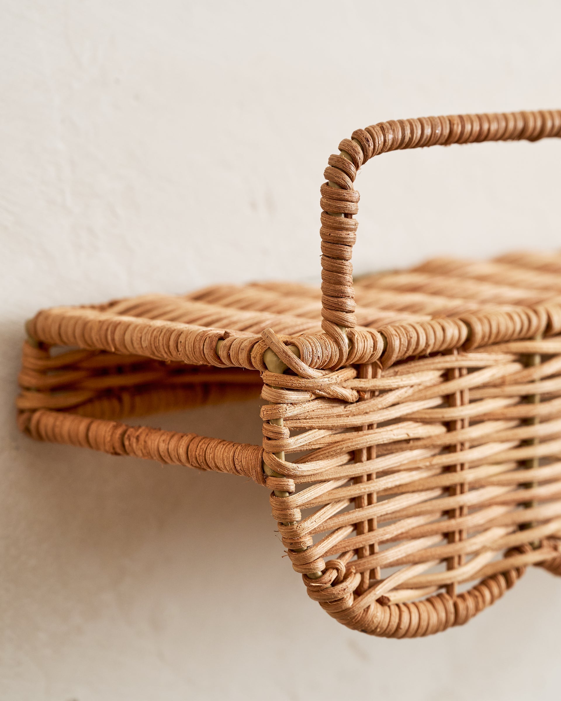 Robin Woven Rattan Picture Ledge